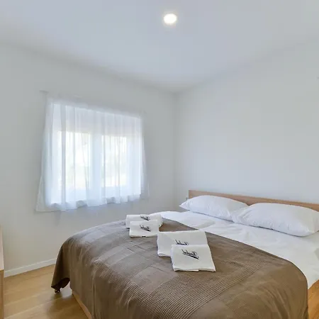 Mirakul Apartment